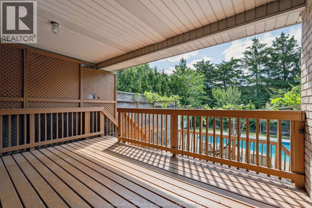 Photo 25 of 1544 Imperial Crescent, Windsor ON