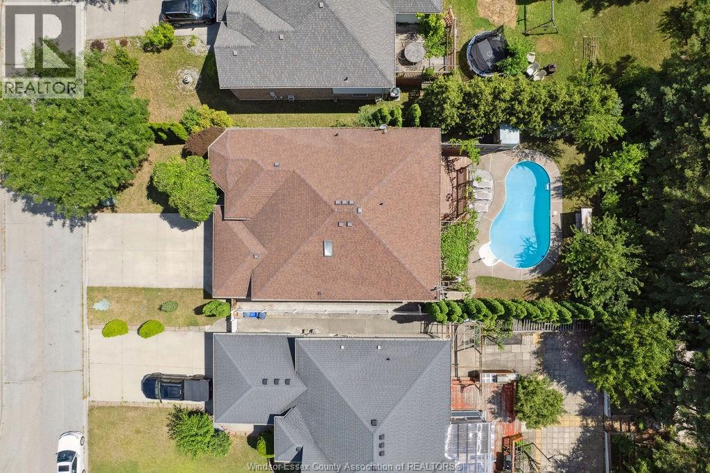Photo 34 of 1544 Imperial Crescent, Windsor ON