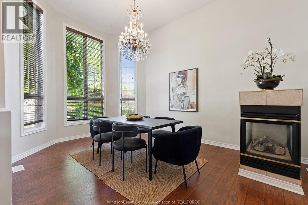 Photo 4 of 1544 Imperial Crescent, Windsor ON