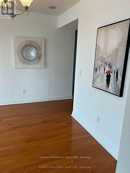 Photo 15 of 2106 18 Parkview Avenue, Toronto ON