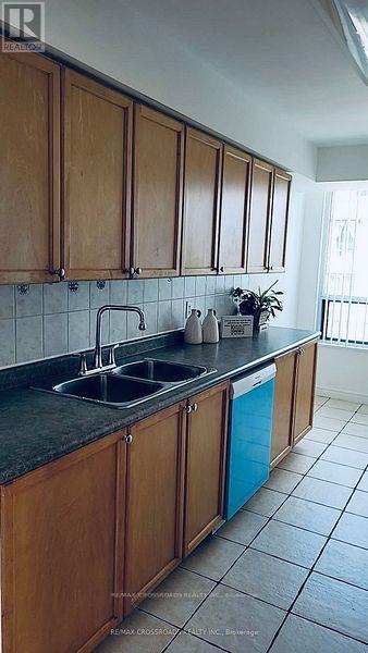 Photo 22 of 2106 18 Parkview Avenue, Toronto ON