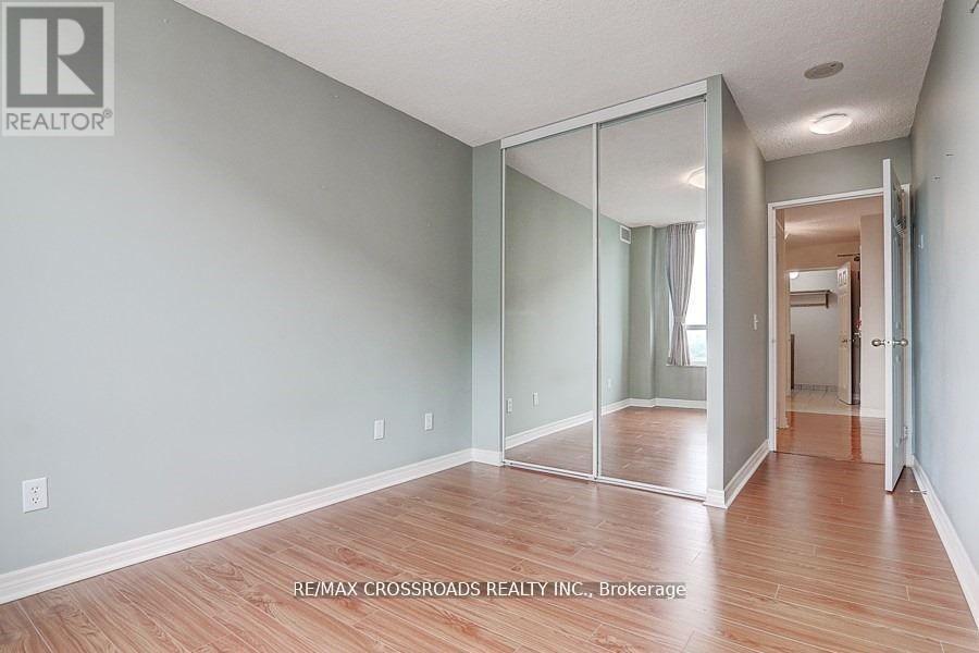 Photo 30 of 2106 18 Parkview Avenue, Toronto ON