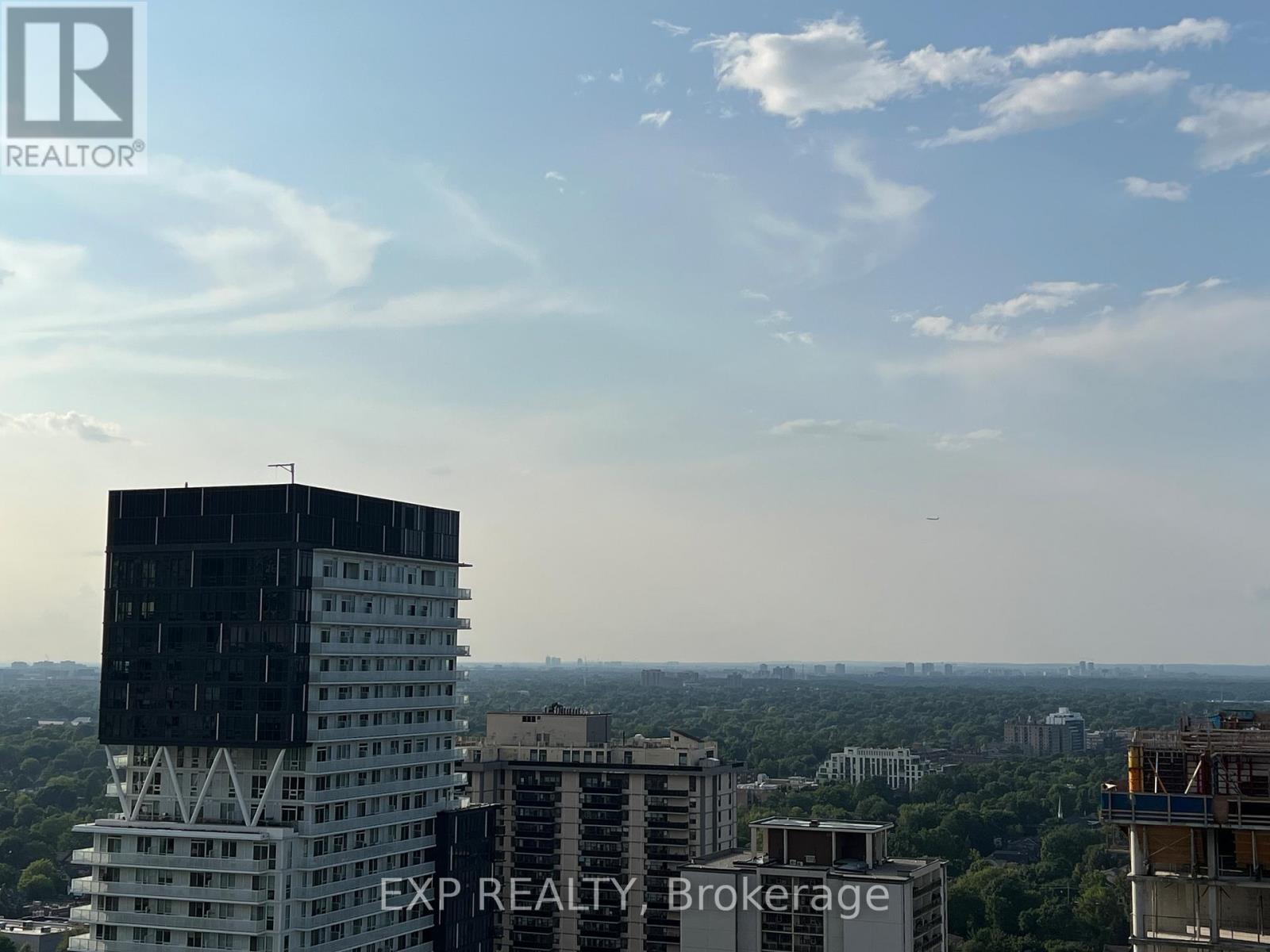 Photo 10 of 3213 195 Redpath Avenue, Toronto ON