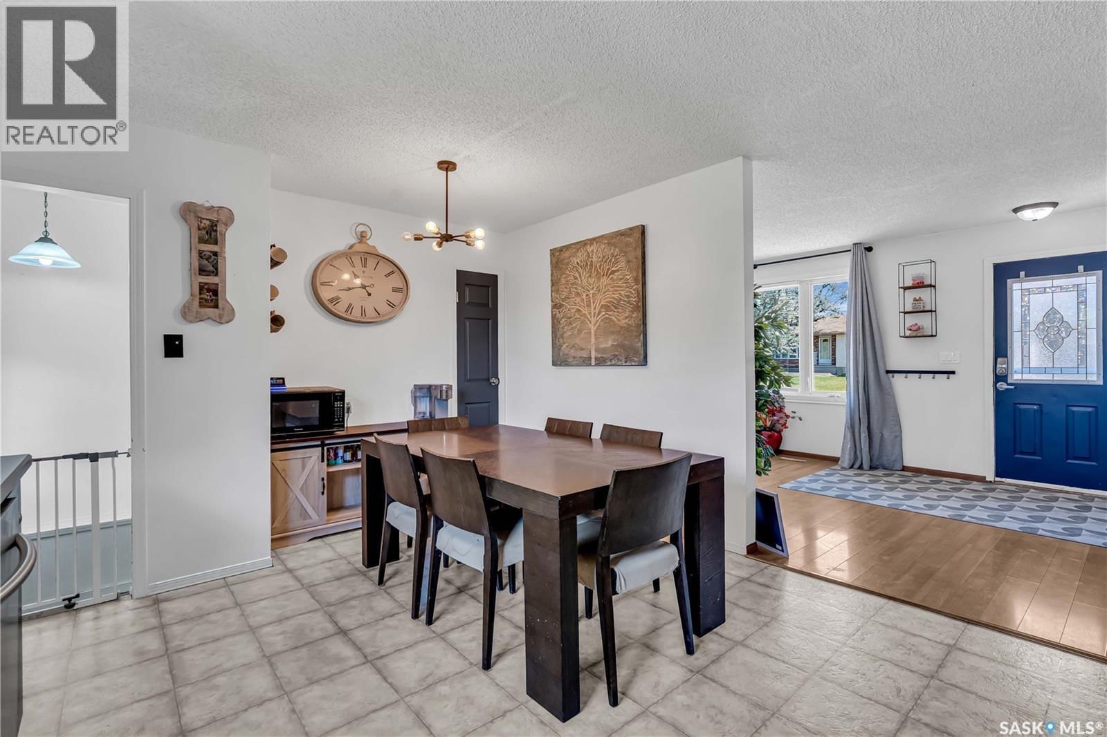 Photo 10 of Street 326 King Street, Balgonie SK