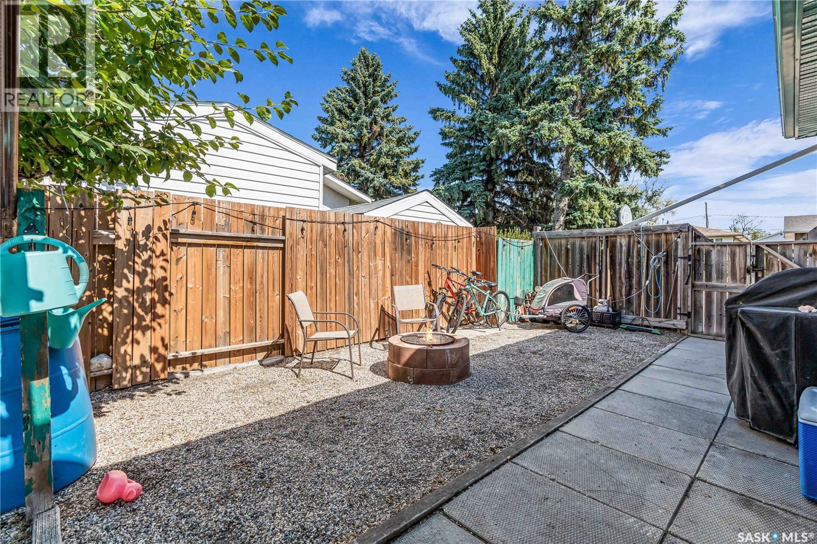 Photo 34 of Street 326 King Street, Balgonie SK