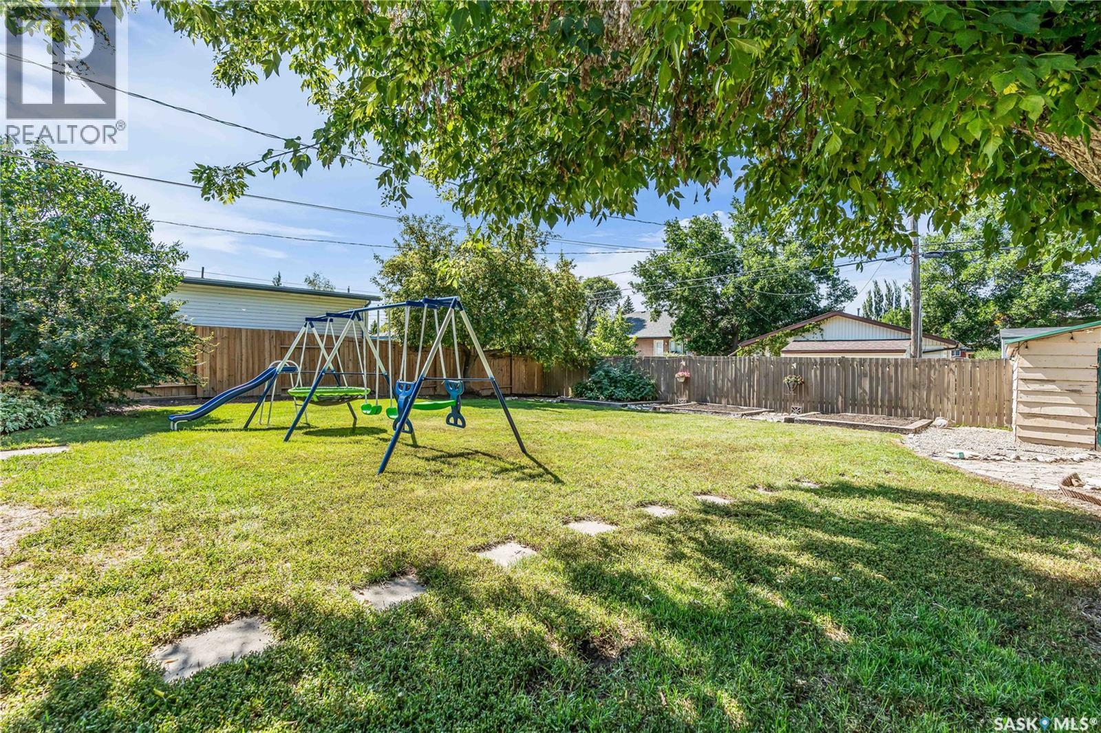 Photo 37 of Street 326 King Street, Balgonie SK