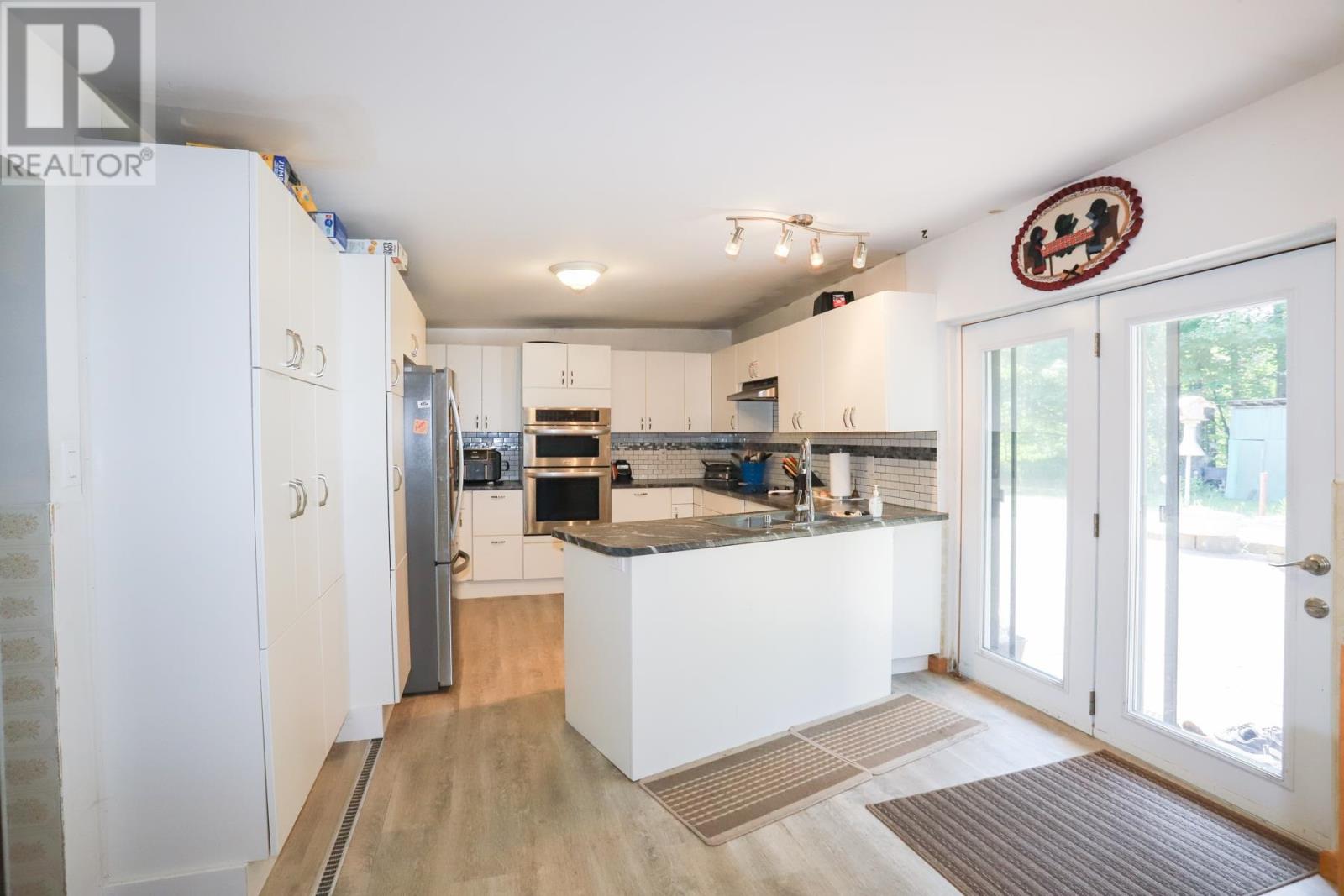 Photo 17 of 1187 Town Line Rd, Prince Township ON