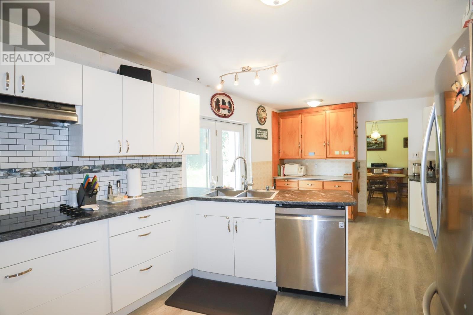 Photo 21 of 1187 Town Line Rd, Prince Township ON