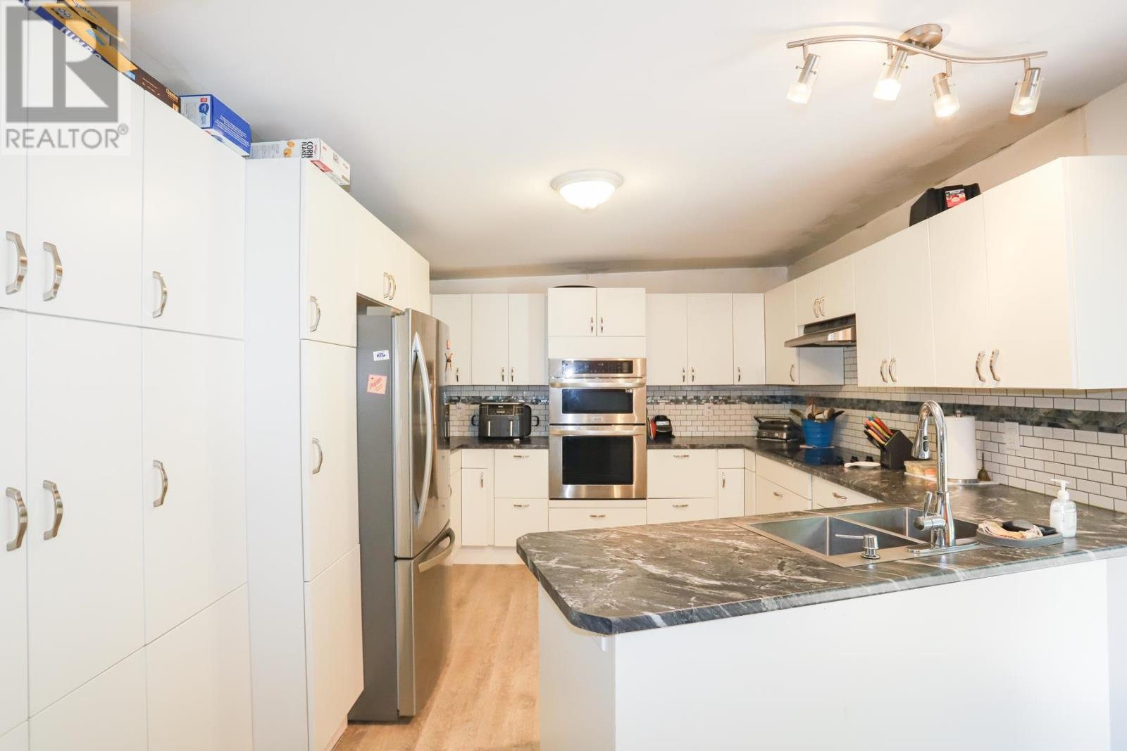 Photo 19 of 1187 Town Line Rd, Prince Township ON