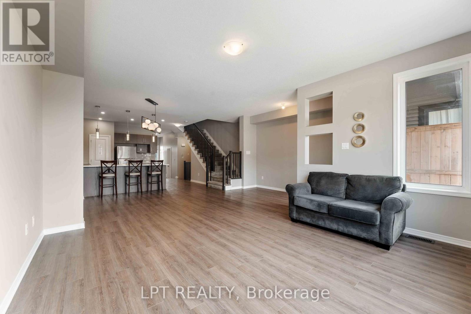 Photo 13 of 381 Cope Drive, Ottawa ON