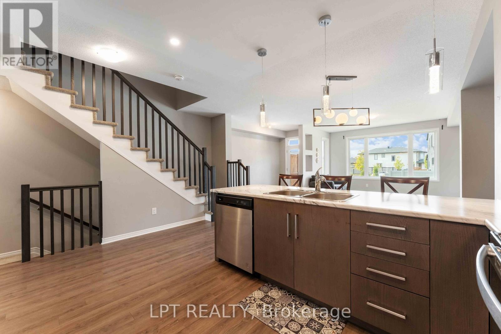 Photo 16 of 381 Cope Drive, Ottawa ON