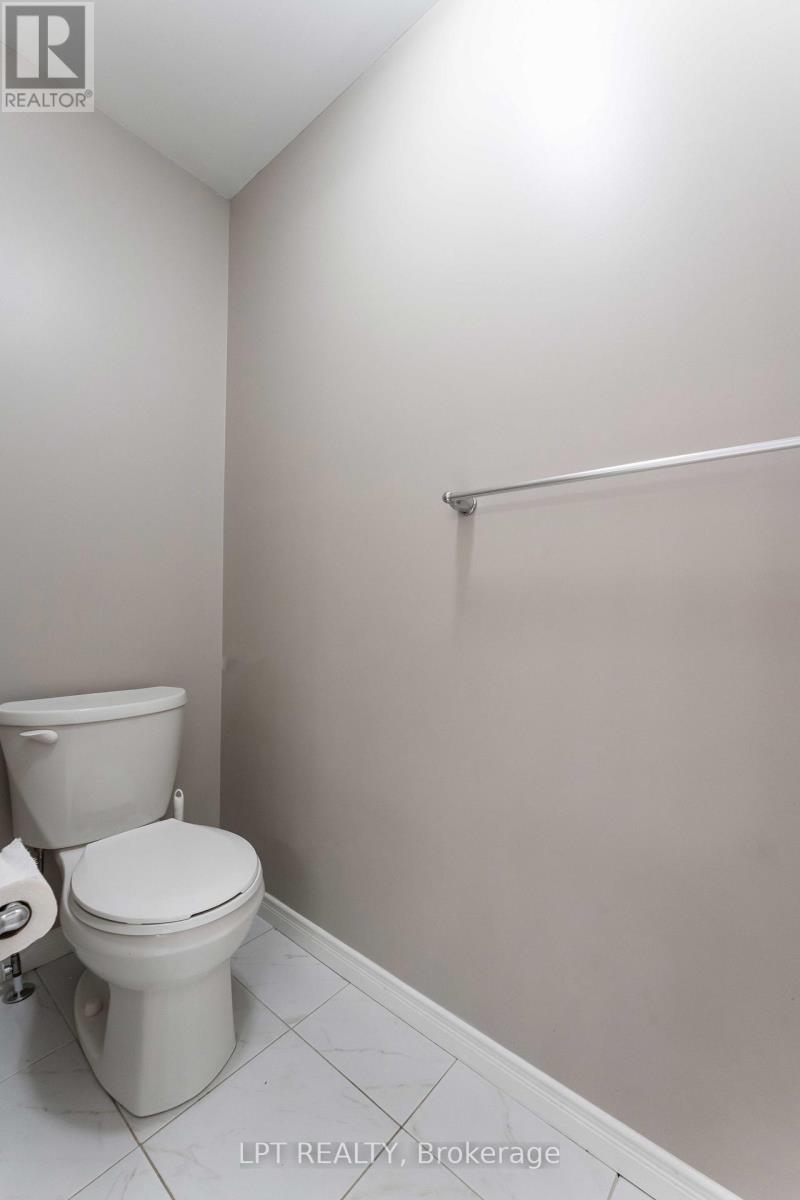 Photo 31 of 381 Cope Drive, Ottawa ON