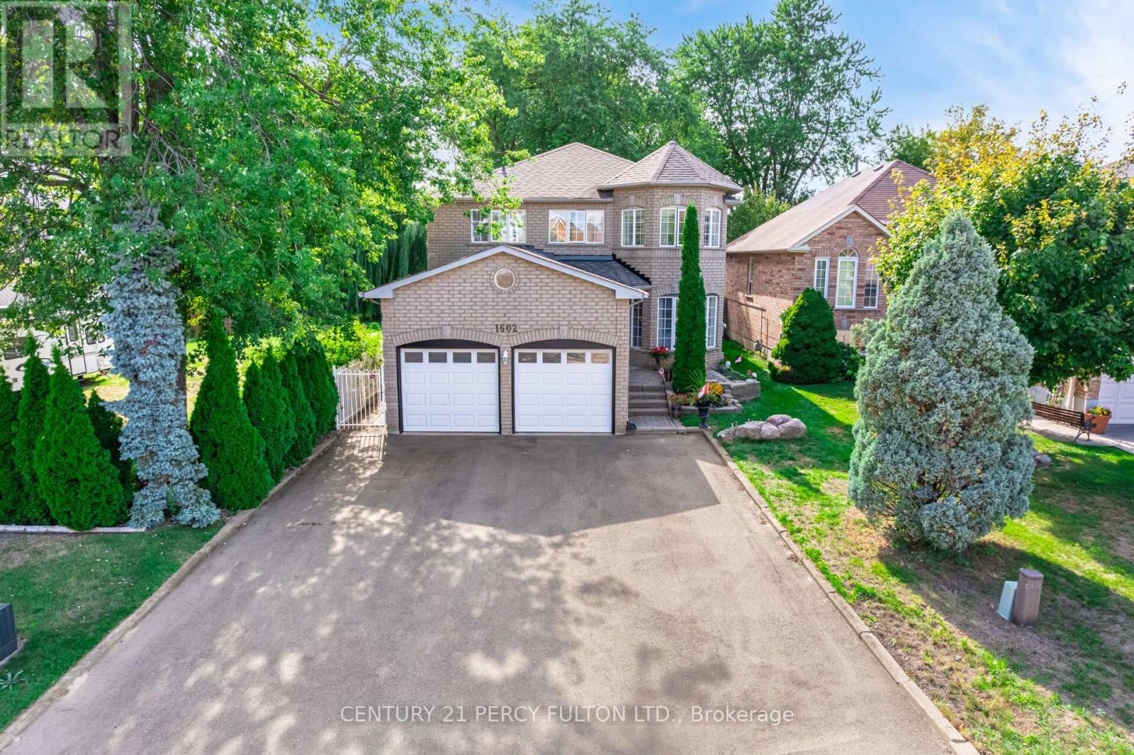 Photo 1 of 1602 Oakburn Street, Pickering ON
