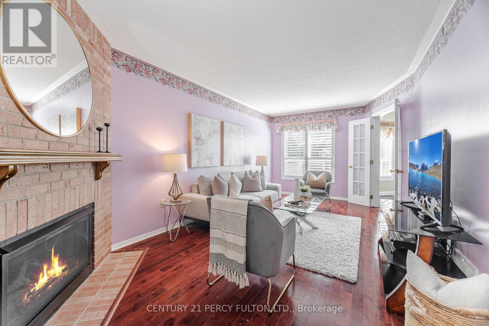 Photo 12 of 1602 Oakburn Street, Pickering ON