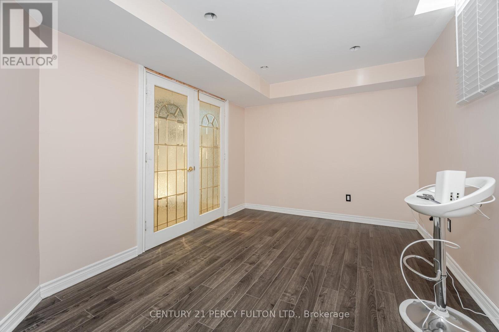 Photo 32 of 1602 Oakburn Street, Pickering ON