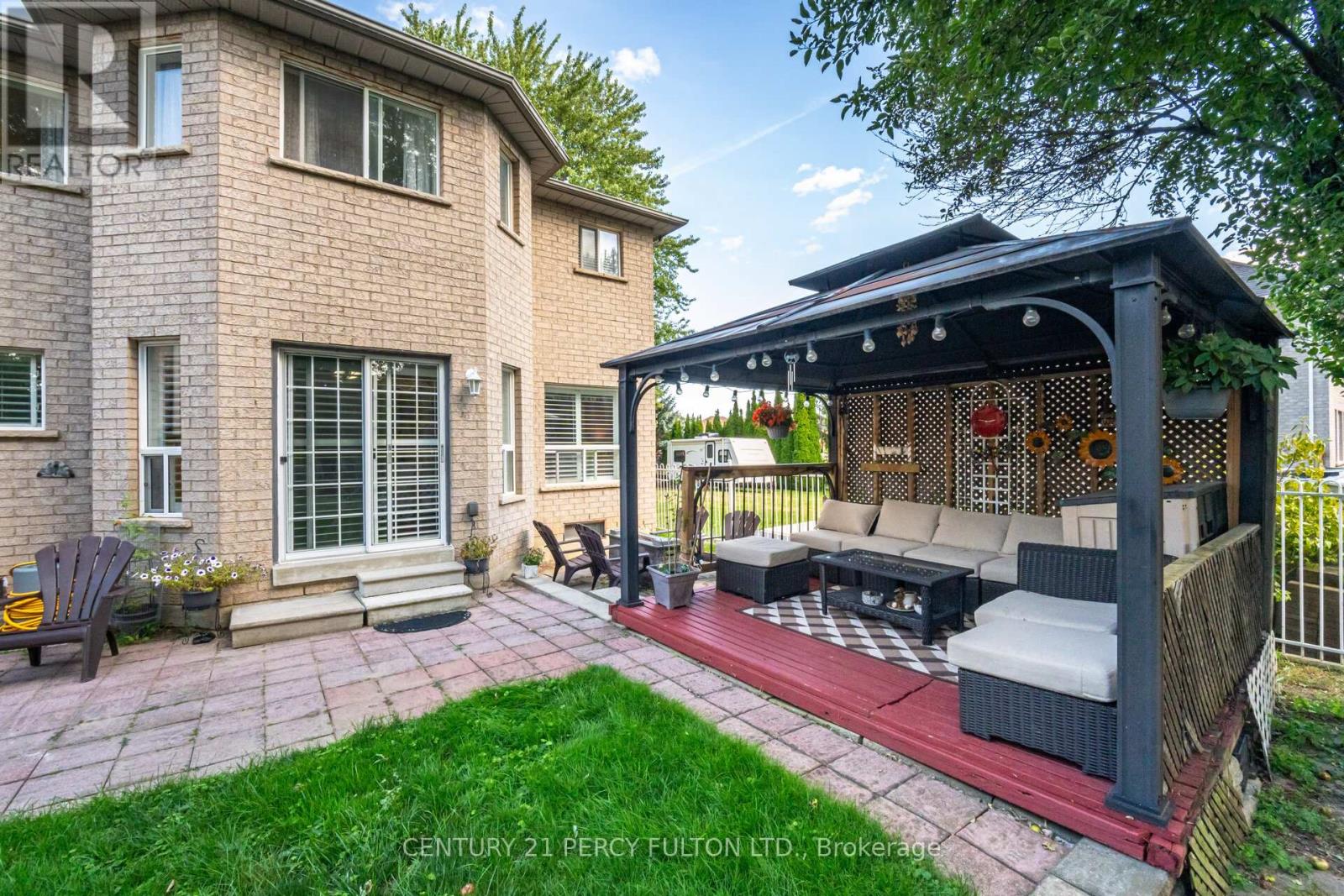 Photo 33 of 1602 Oakburn Street, Pickering ON