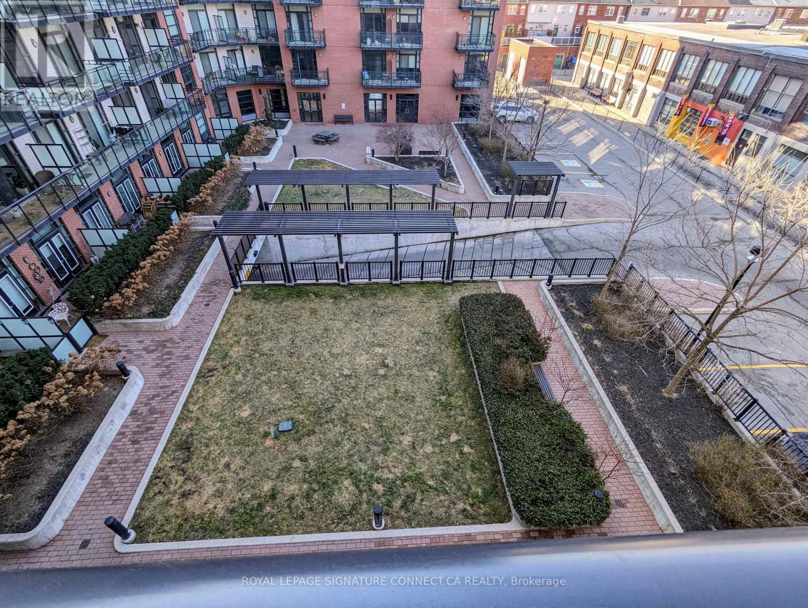 Photo 10 of 410 88 Colgate Avenue, Toronto ON
