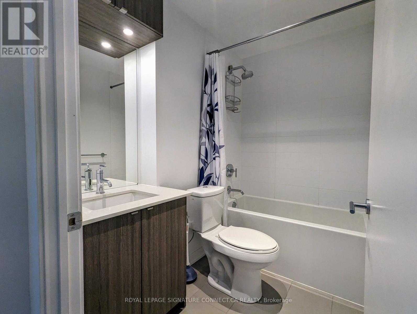 Photo 14 of 410 88 Colgate Avenue, Toronto ON