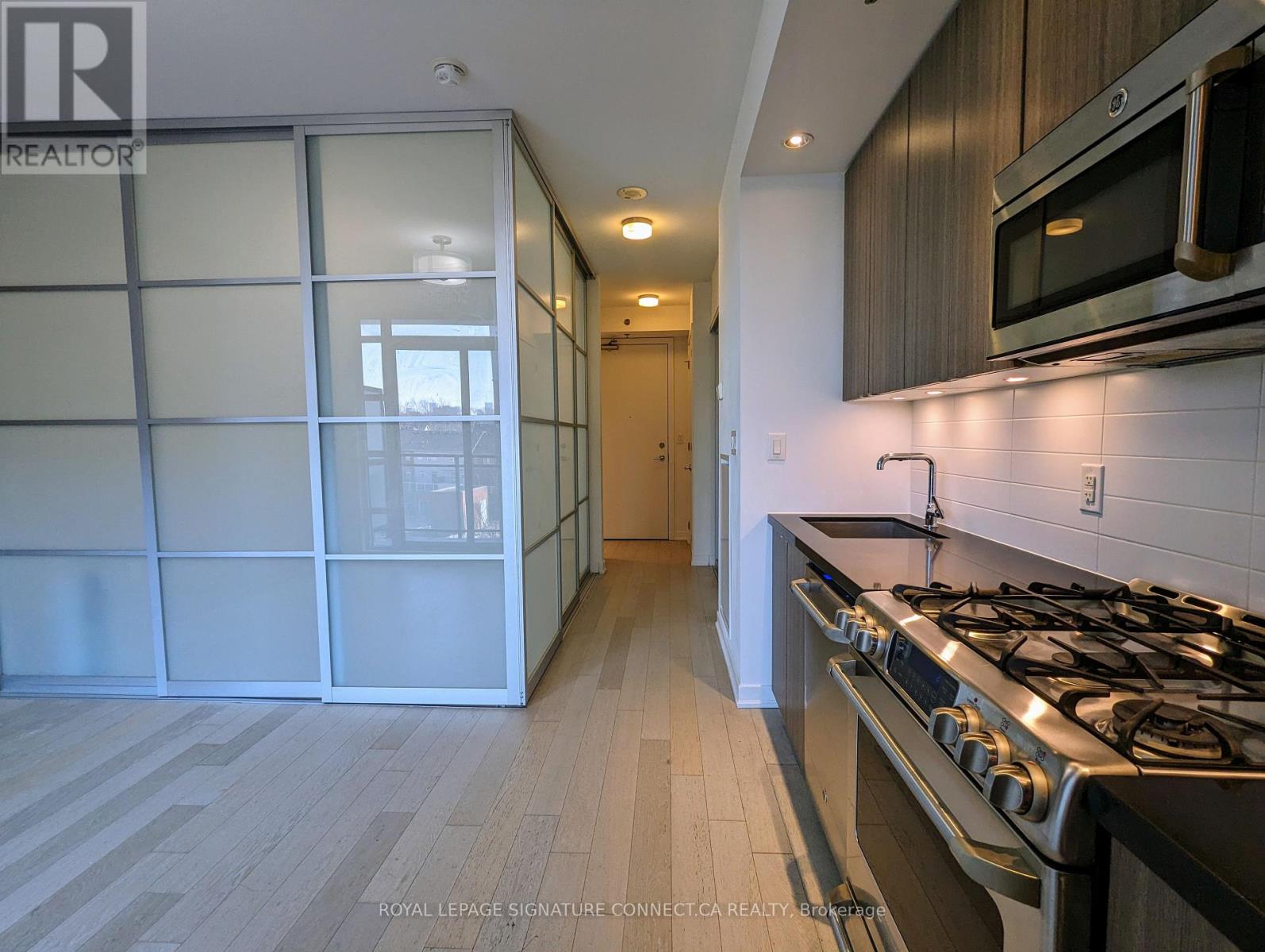 Photo 6 of 410 88 Colgate Avenue, Toronto ON