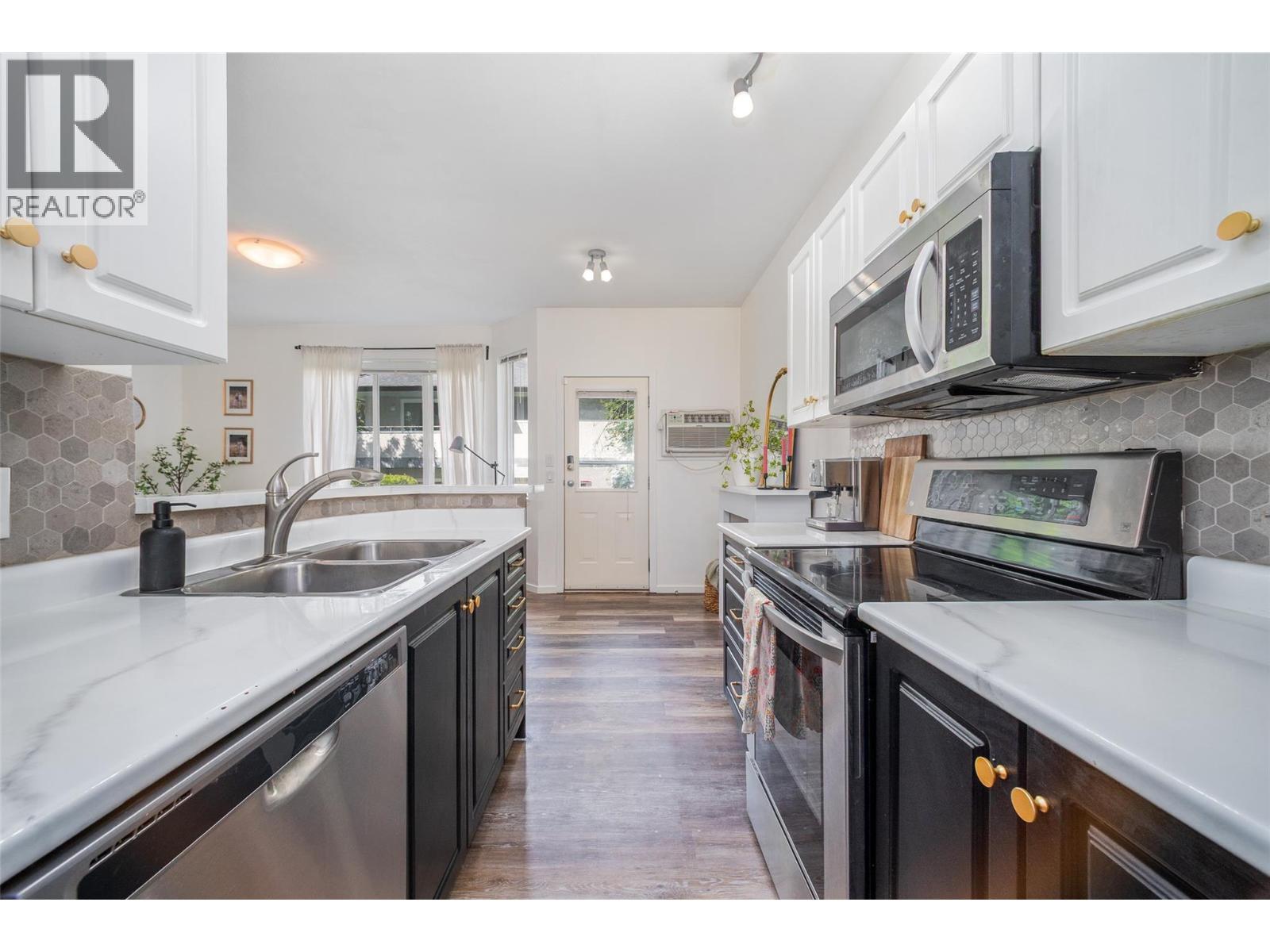 102 1420 Terai Road, Kelowna