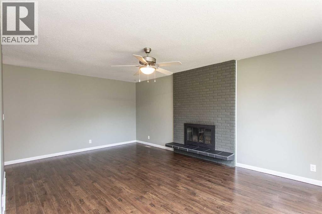Photo 10 of 6308 61 Avenue, Red Deer AB