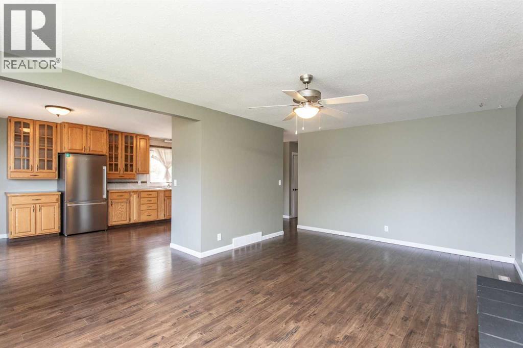 Photo 12 of 6308 61 Avenue, Red Deer AB