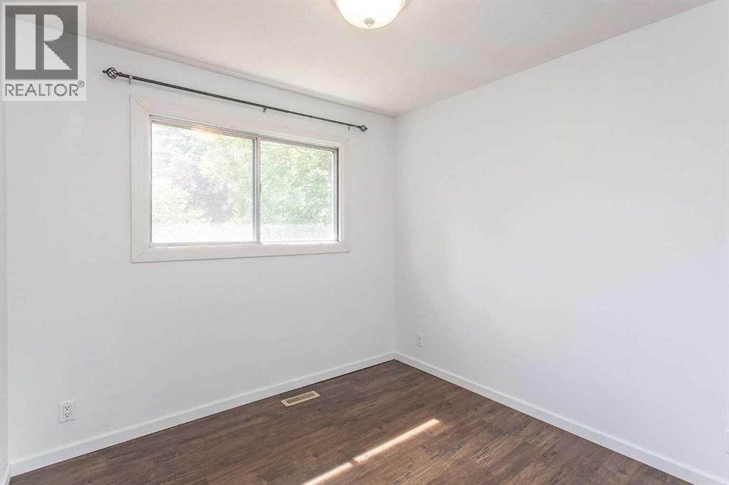 Photo 14 of 6308 61 Avenue, Red Deer AB
