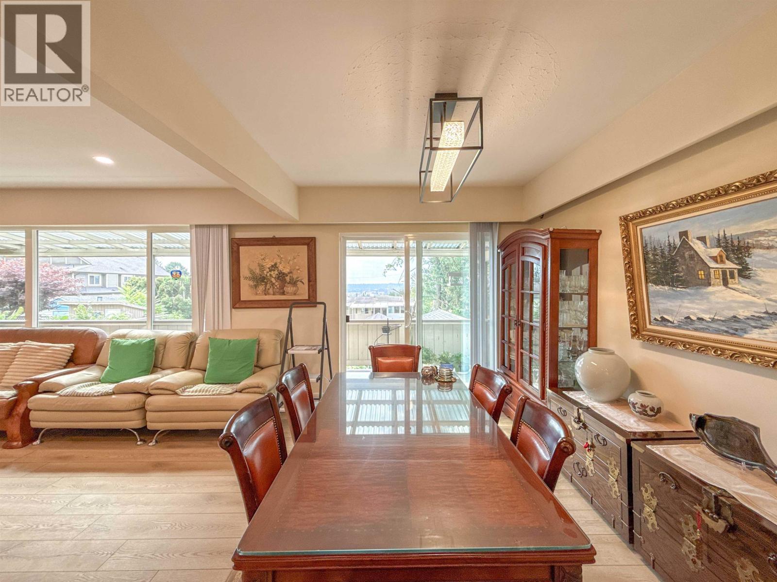 Photo 8 of 652 Shaw Avenue, Coquitlam BC