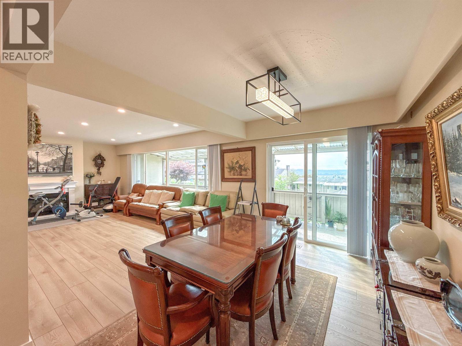 Photo 6 of 652 Shaw Avenue, Coquitlam BC
