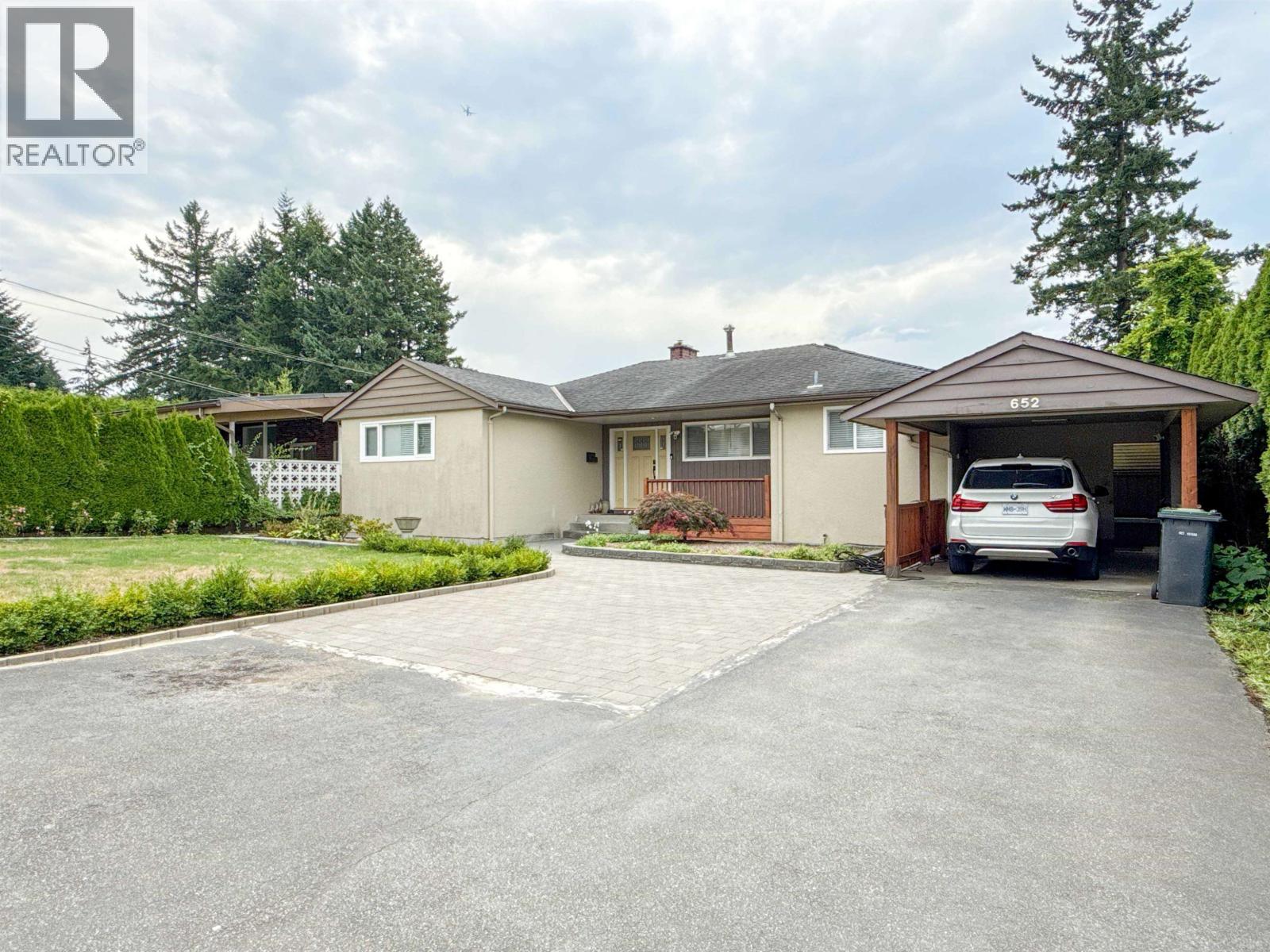 Photo 1 of 652 Shaw Avenue, Coquitlam BC