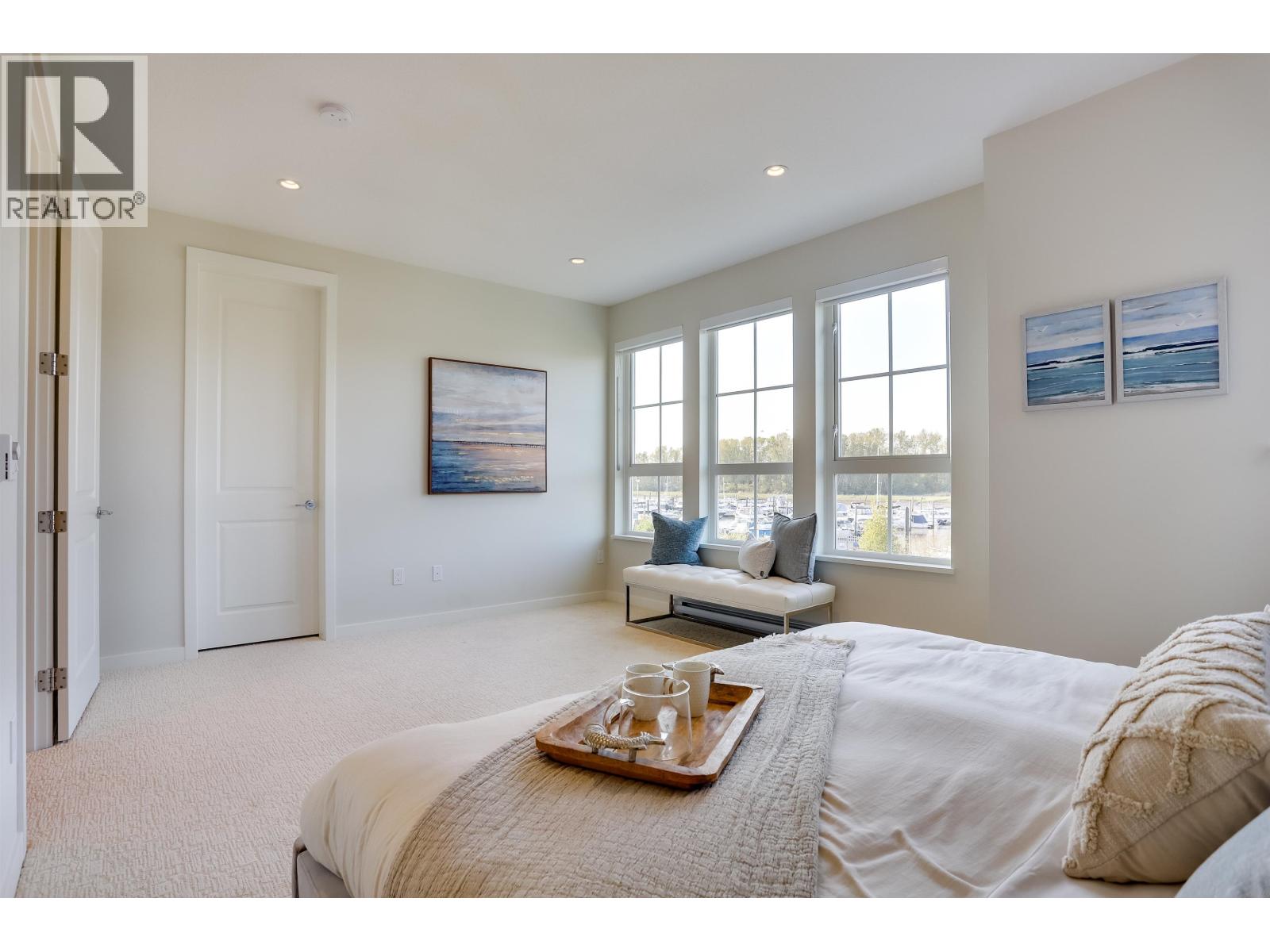 Photo 18 of 100 5311 Admiral Way, Delta BC