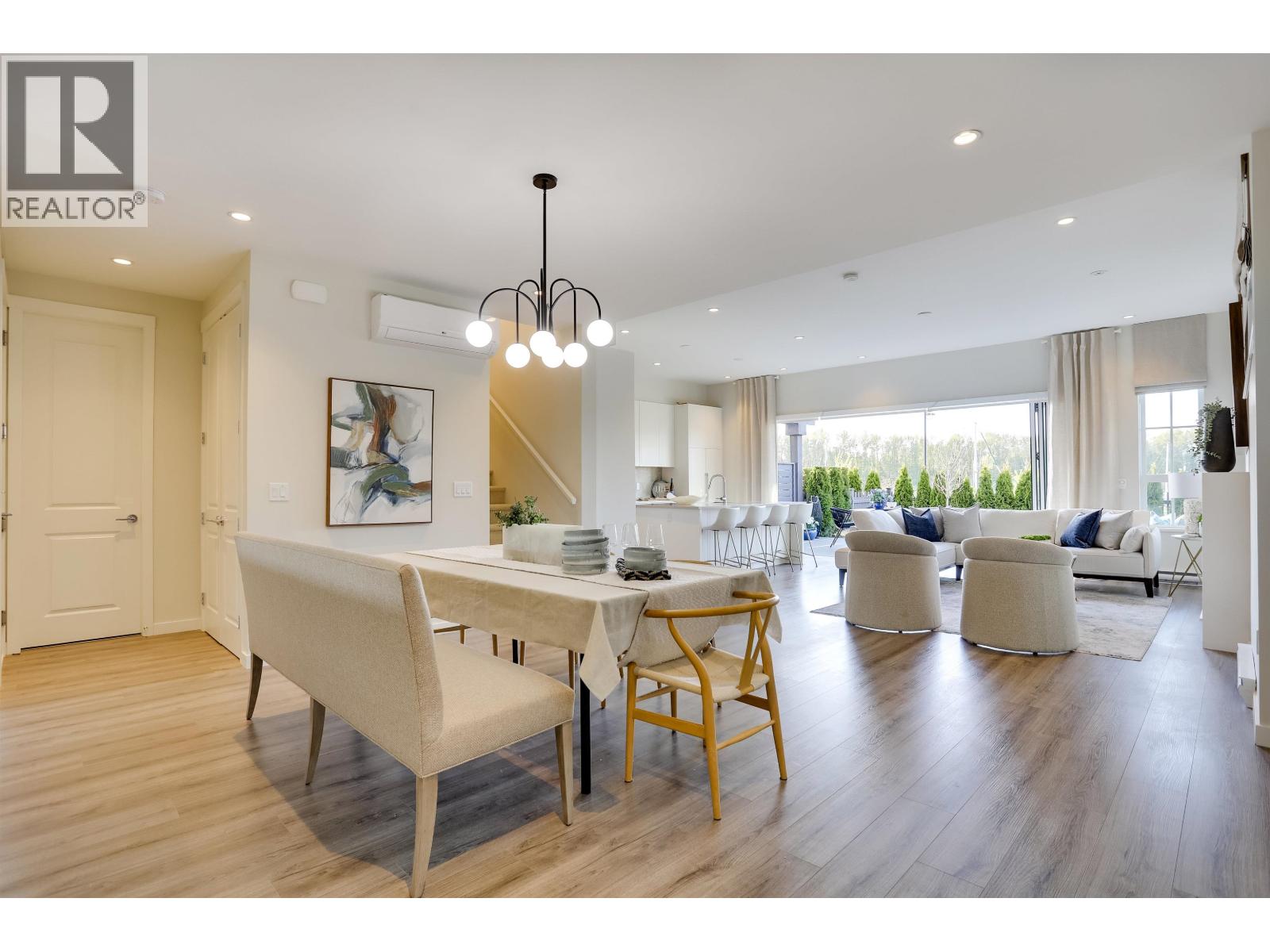 Photo 9 of 100 5311 Admiral Way, Delta BC