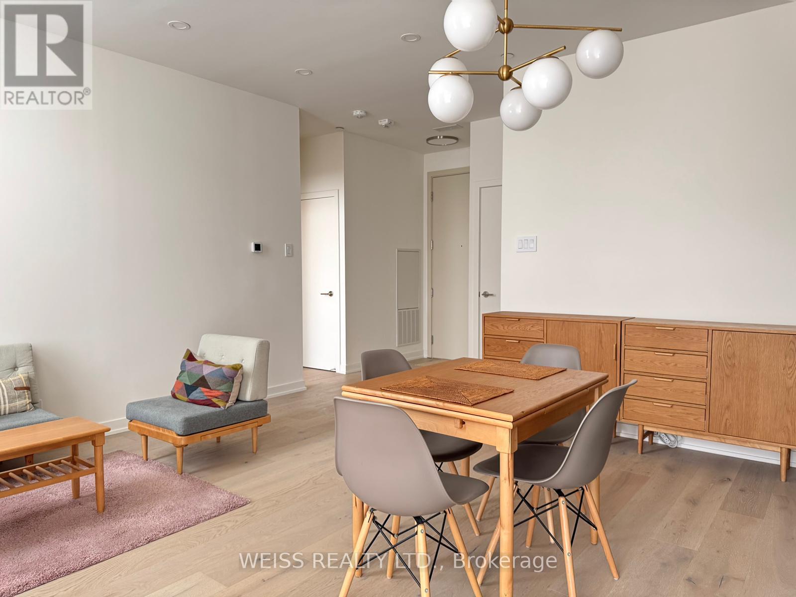 Photo 3 of 101 101 Cathedral High Street, Markham ON