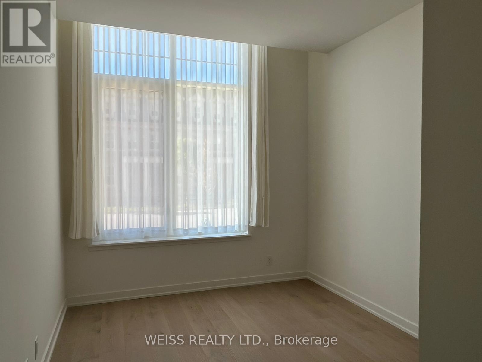Photo 7 of 101 101 Cathedral High Street, Markham ON