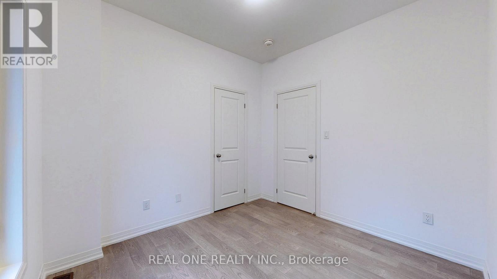 Photo 11 of 125 Markland Street, Markham ON