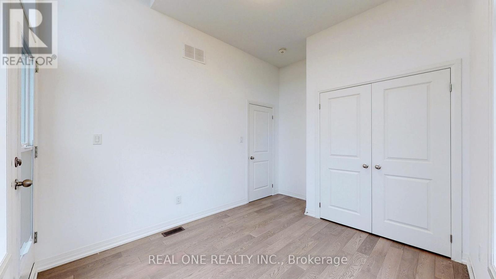 Photo 23 of 125 Markland Street, Markham ON