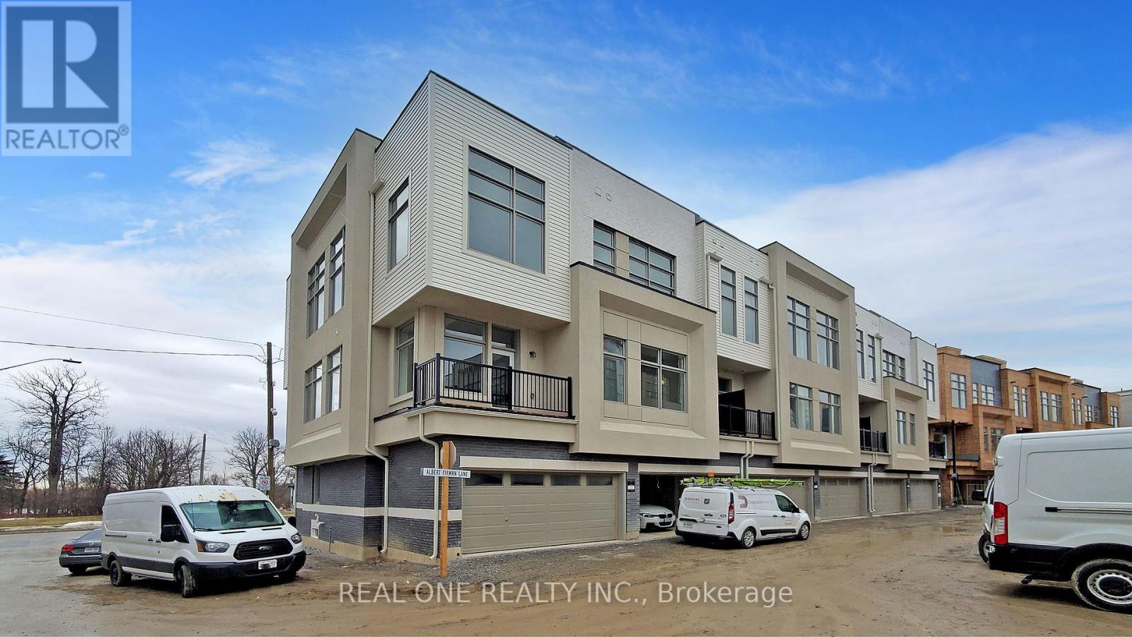Photo 36 of 125 Markland Street, Markham ON