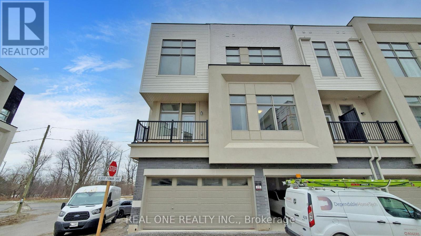 Photo 37 of 125 Markland Street, Markham ON