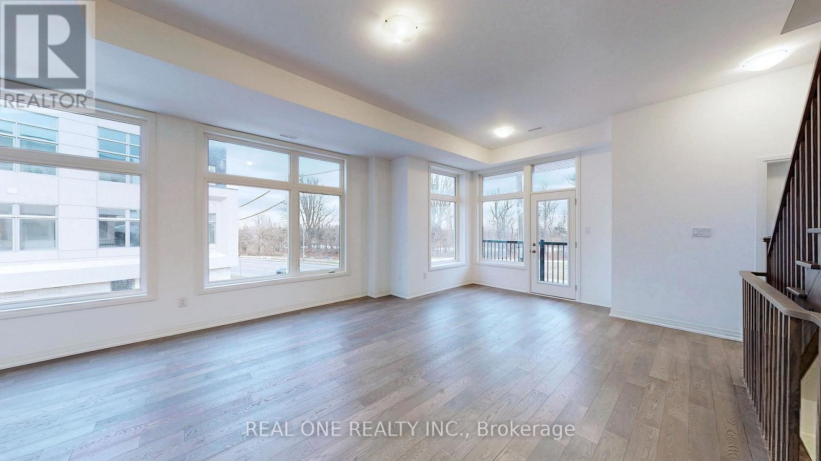 Photo 4 of 125 Markland Street, Markham ON