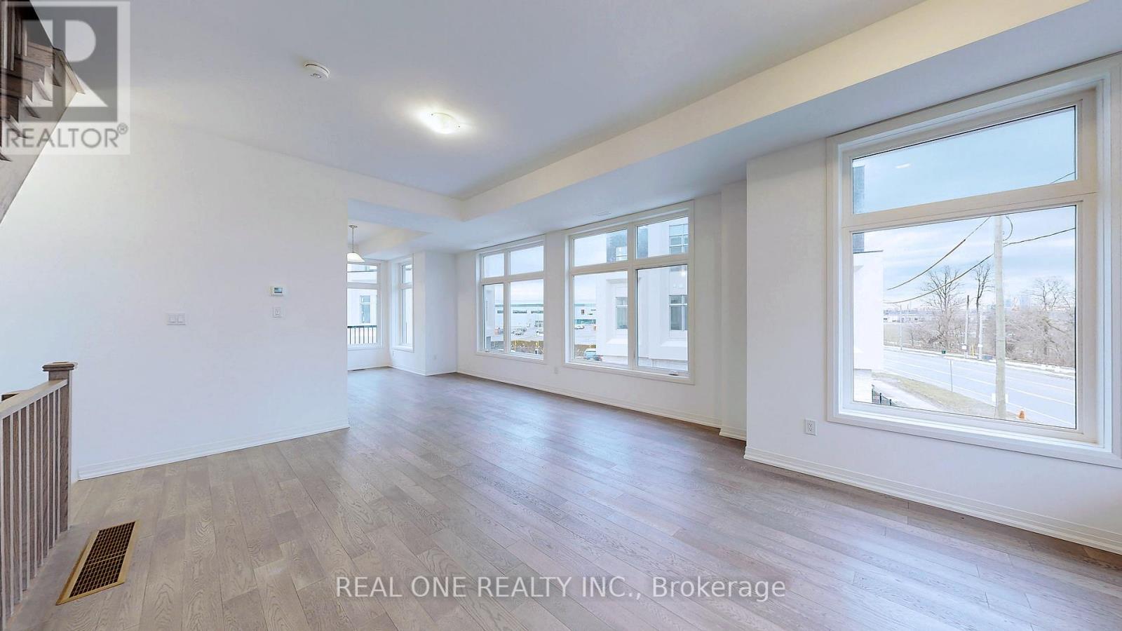Photo 5 of 125 Markland Street, Markham ON