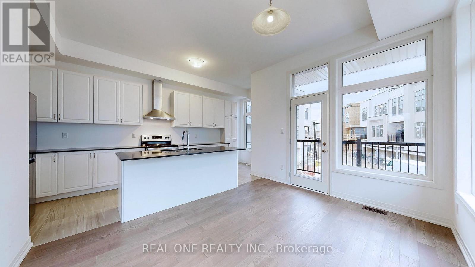 Photo 7 of 125 Markland Street, Markham ON