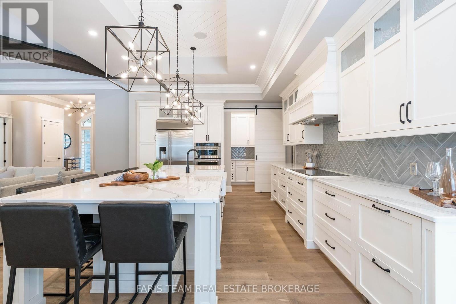 Photo 12 of 20 Barrie Hill Lane, Springwater ON