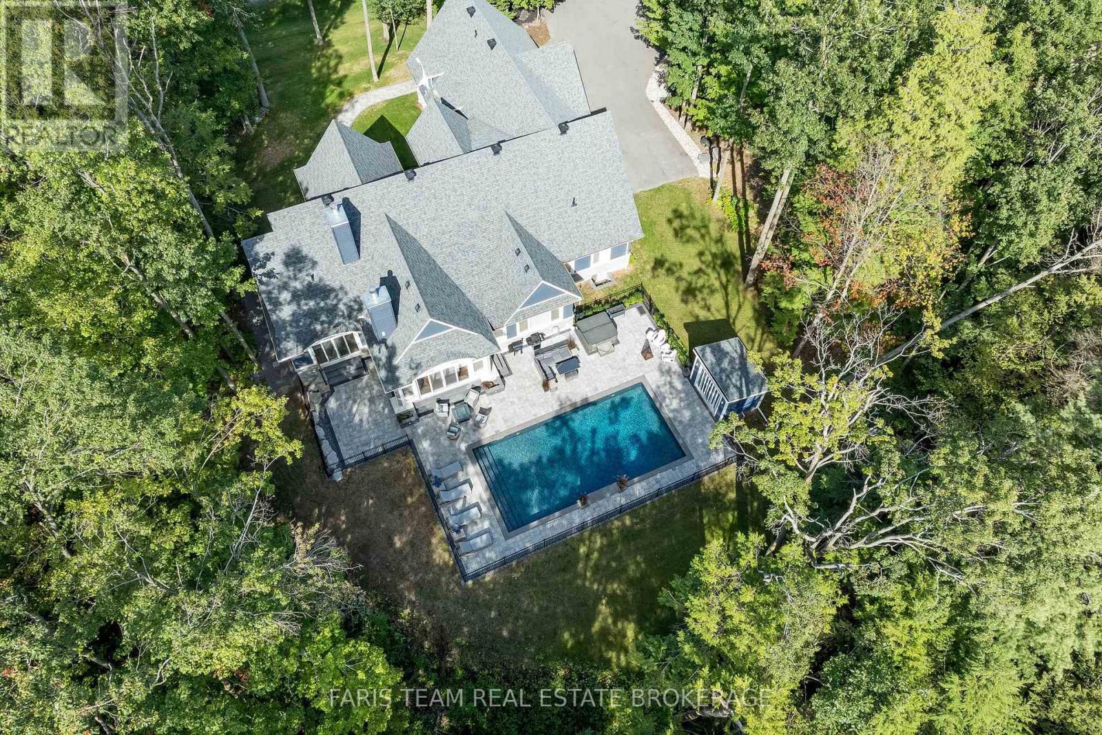 Photo 5 of 20 Barrie Hill Lane, Springwater ON