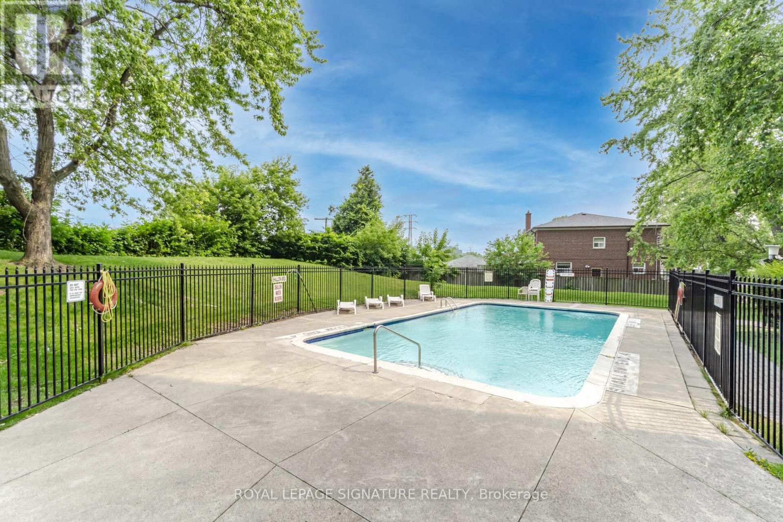 Photo 39 of 1110 541 Blackthorn Avenue, Toronto ON