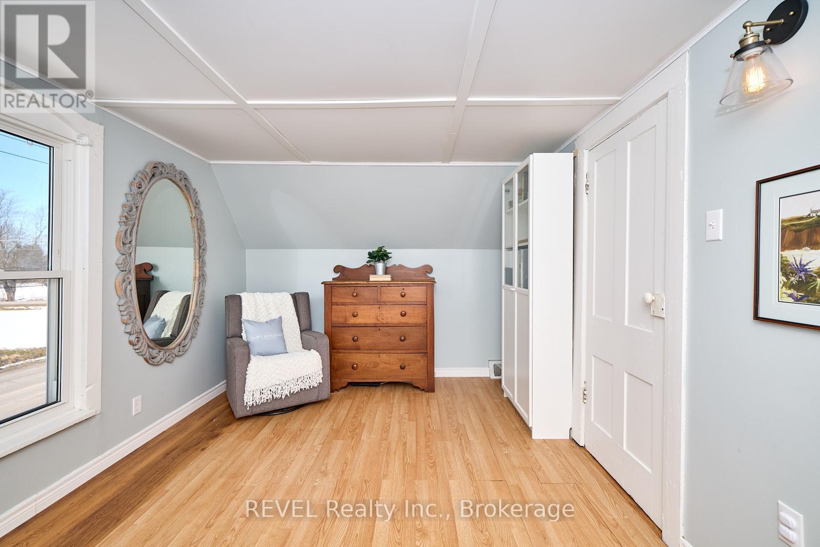 Photo 25 of 1819 Balfour Street, Pelham ON