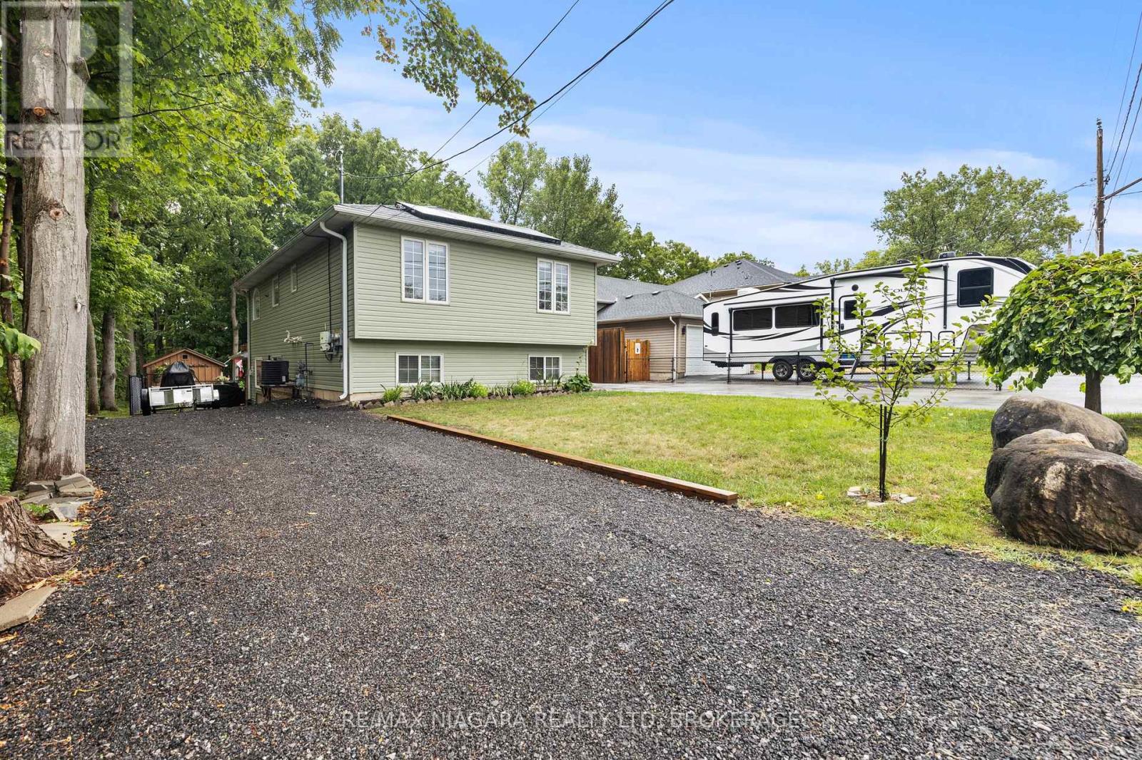 Photo 4 of 3940 Farr Avenue, Fort Erie ON