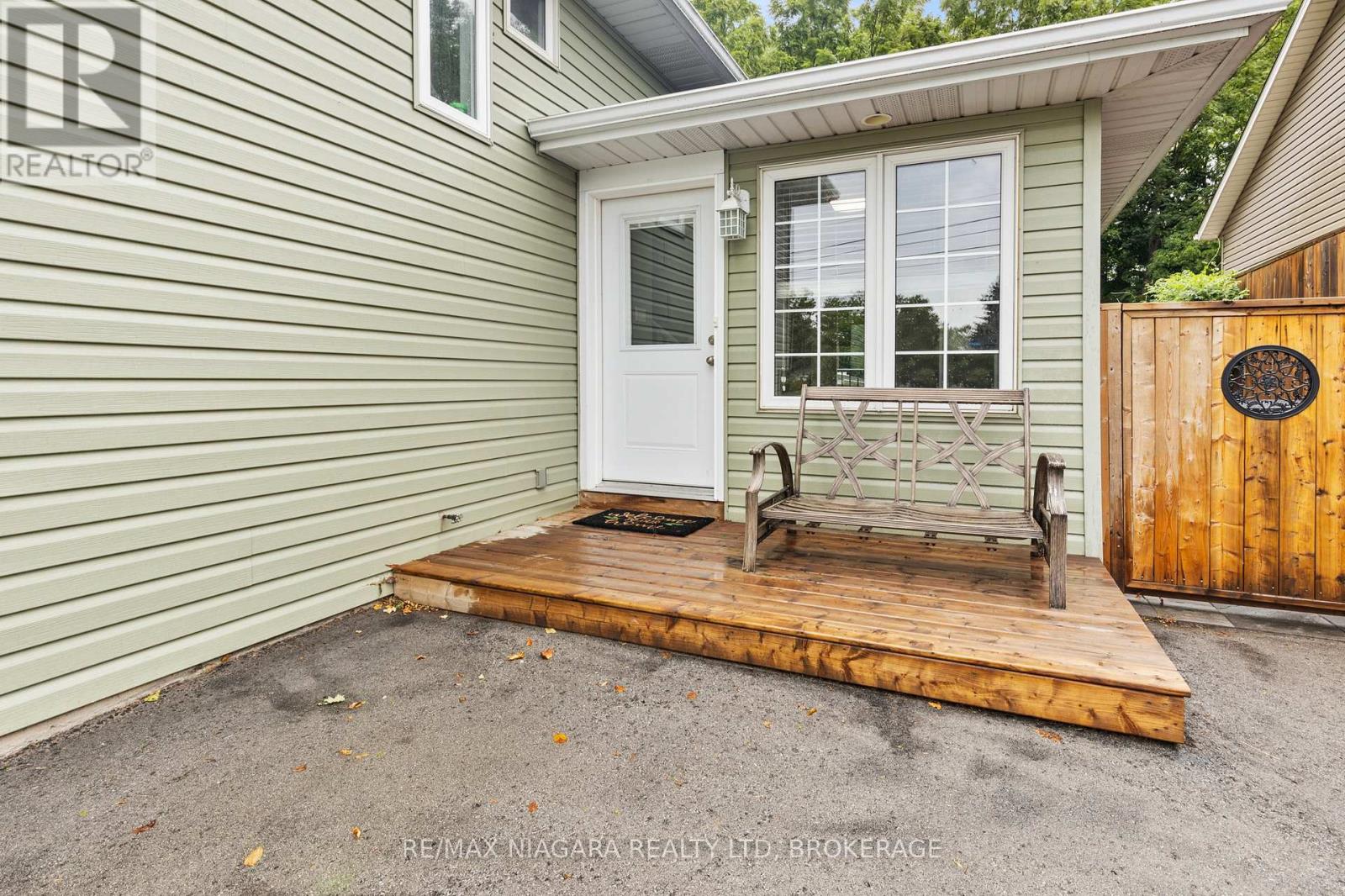 Photo 5 of 3940 Farr Avenue, Fort Erie ON