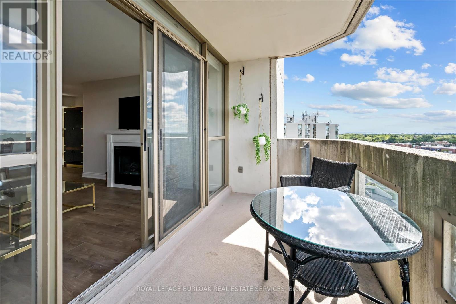 Photo 14 of 1107 5090 Pinedale Avenue, Burlington ON