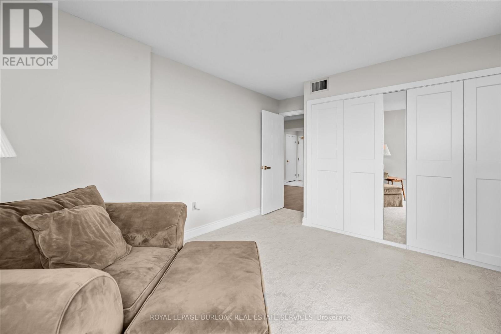 Photo 25 of 1107 5090 Pinedale Avenue, Burlington ON