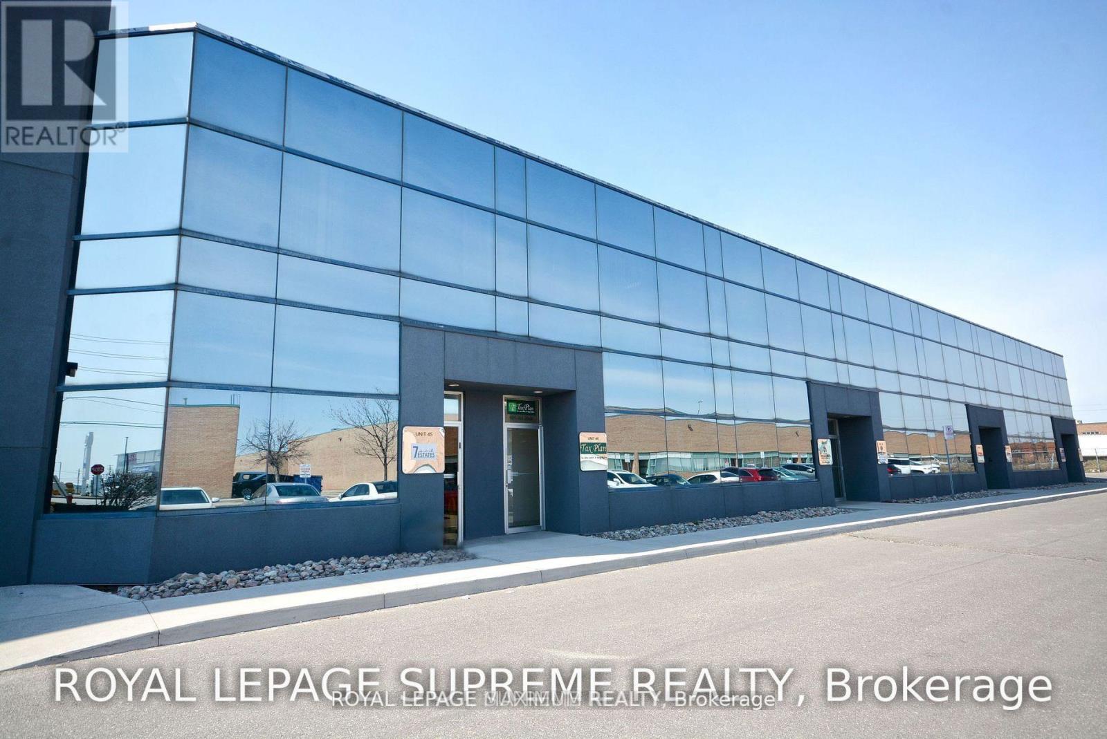 Photo 2 of 45 2355 Derry Road E, Mississauga ON